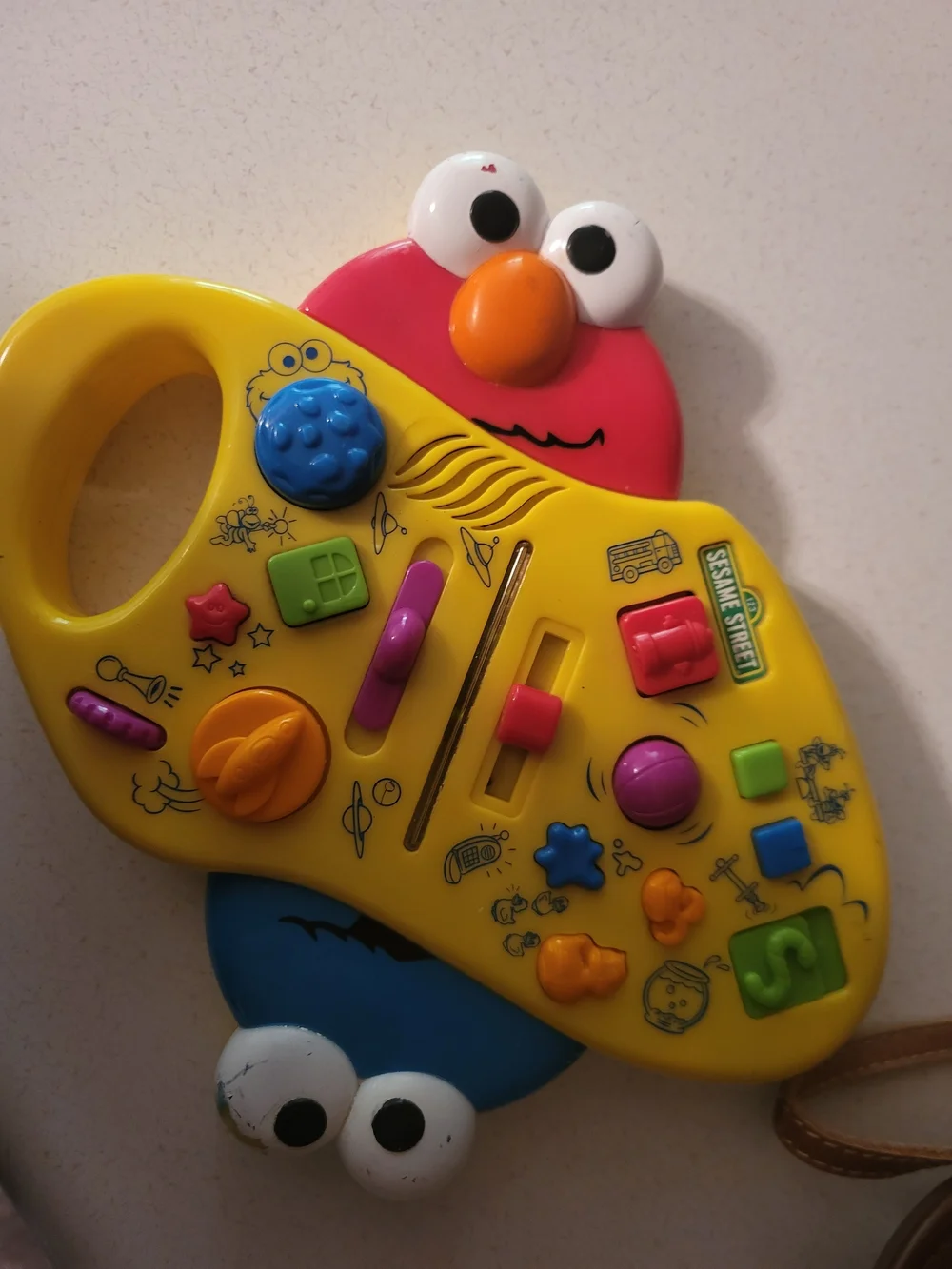 Fisher Price Sesame Street GIGGLE SOUND STATION
